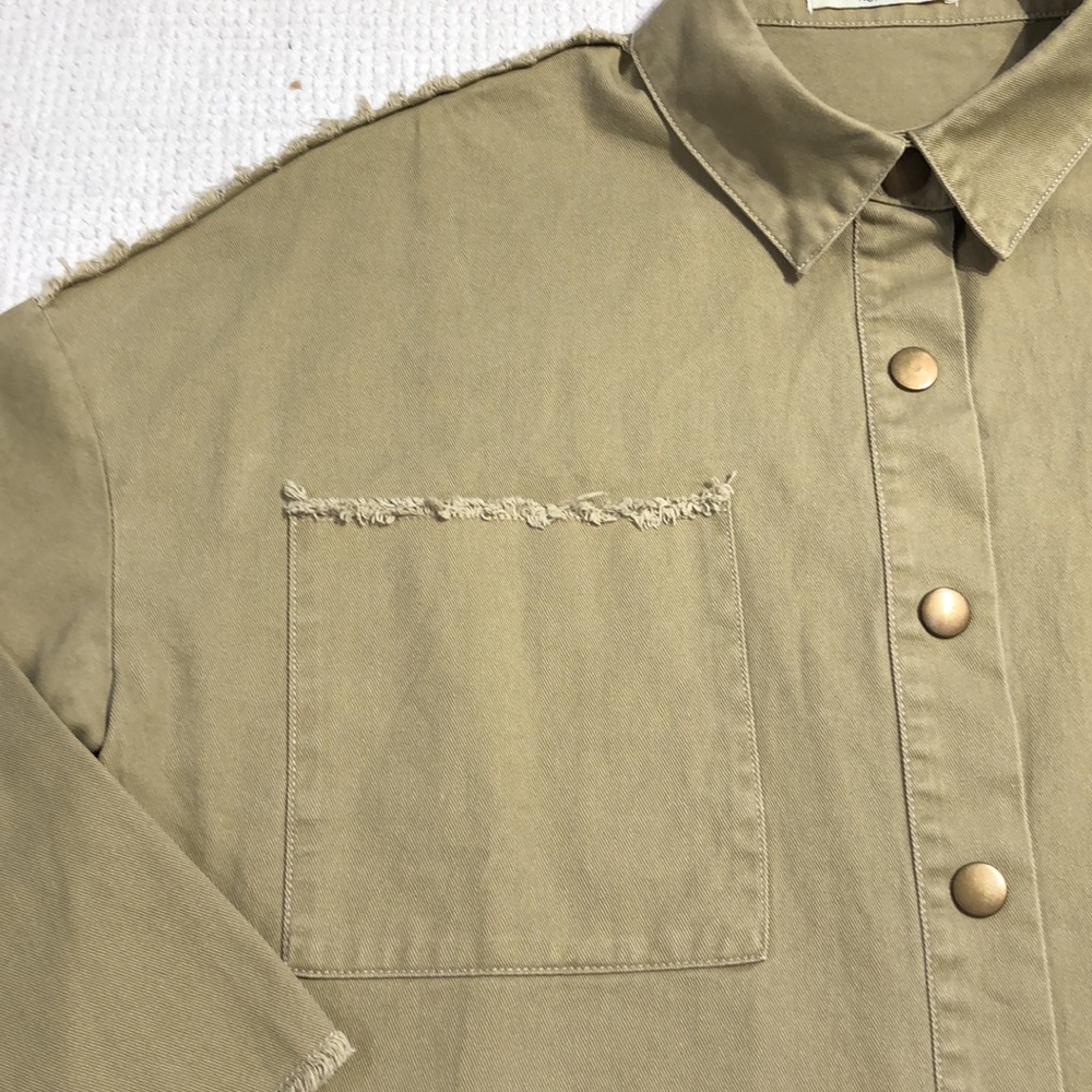 Korirl Embroidered Jacket - Picture 2 of 9
